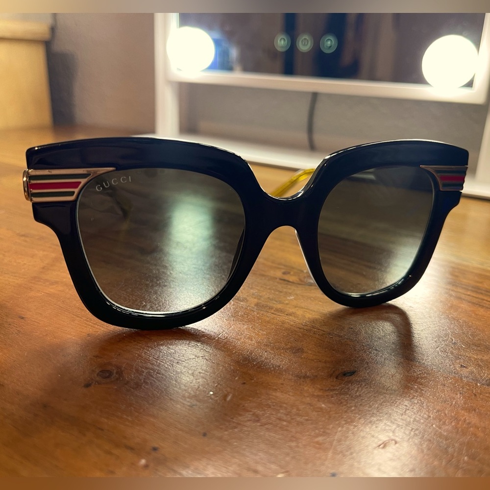 COPY - authentic Gucci sunglasses